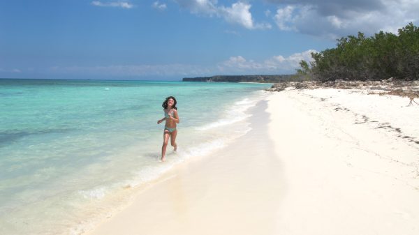 playa bahia e las aguilas