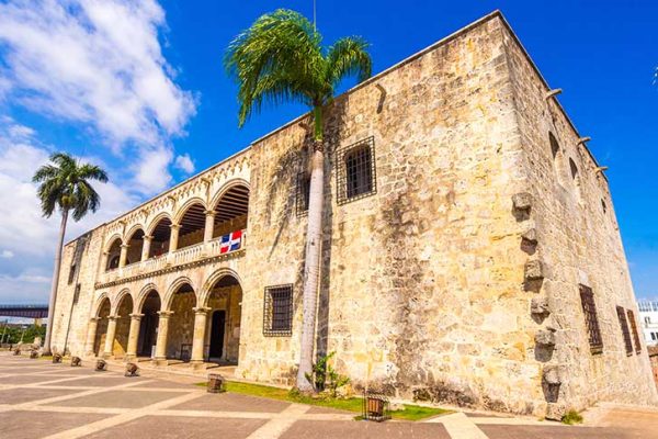 visit santo domingo alcazar colon